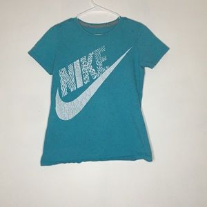 Nike slim fit, t-shirt size-L